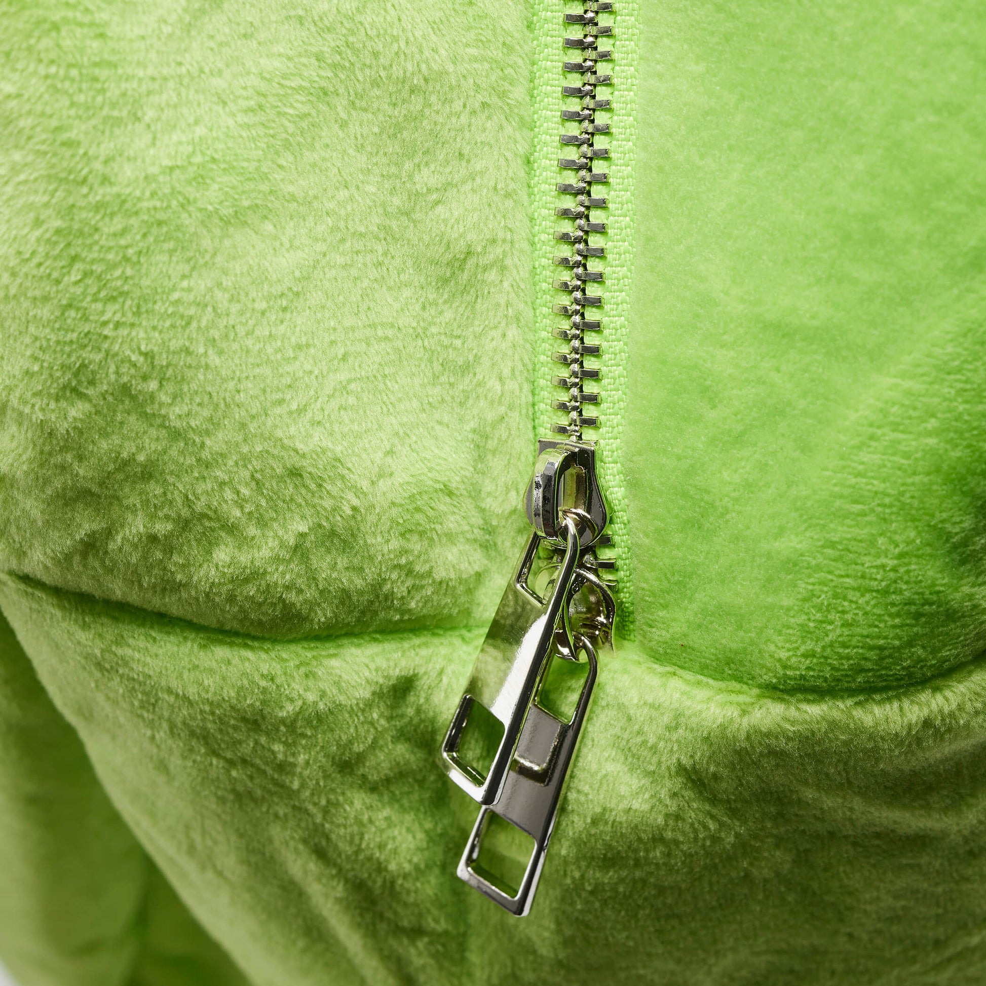 Bevvy the Frog Bag - Accessories - KOI Footwear - Green - Zip Detail