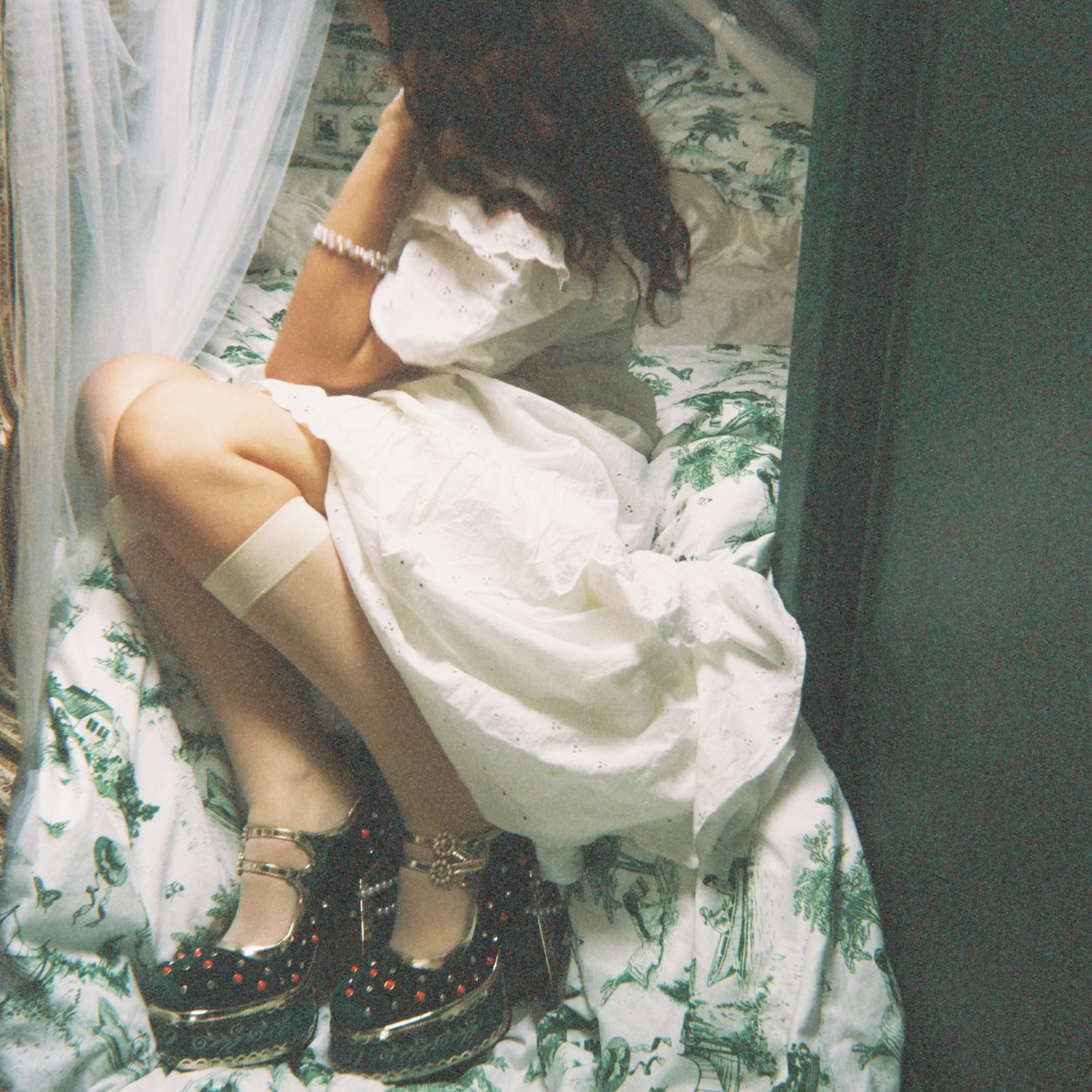 Boleyn_s_Revenge_Bejewelled_Velvet_Heels_Green_DARCY2