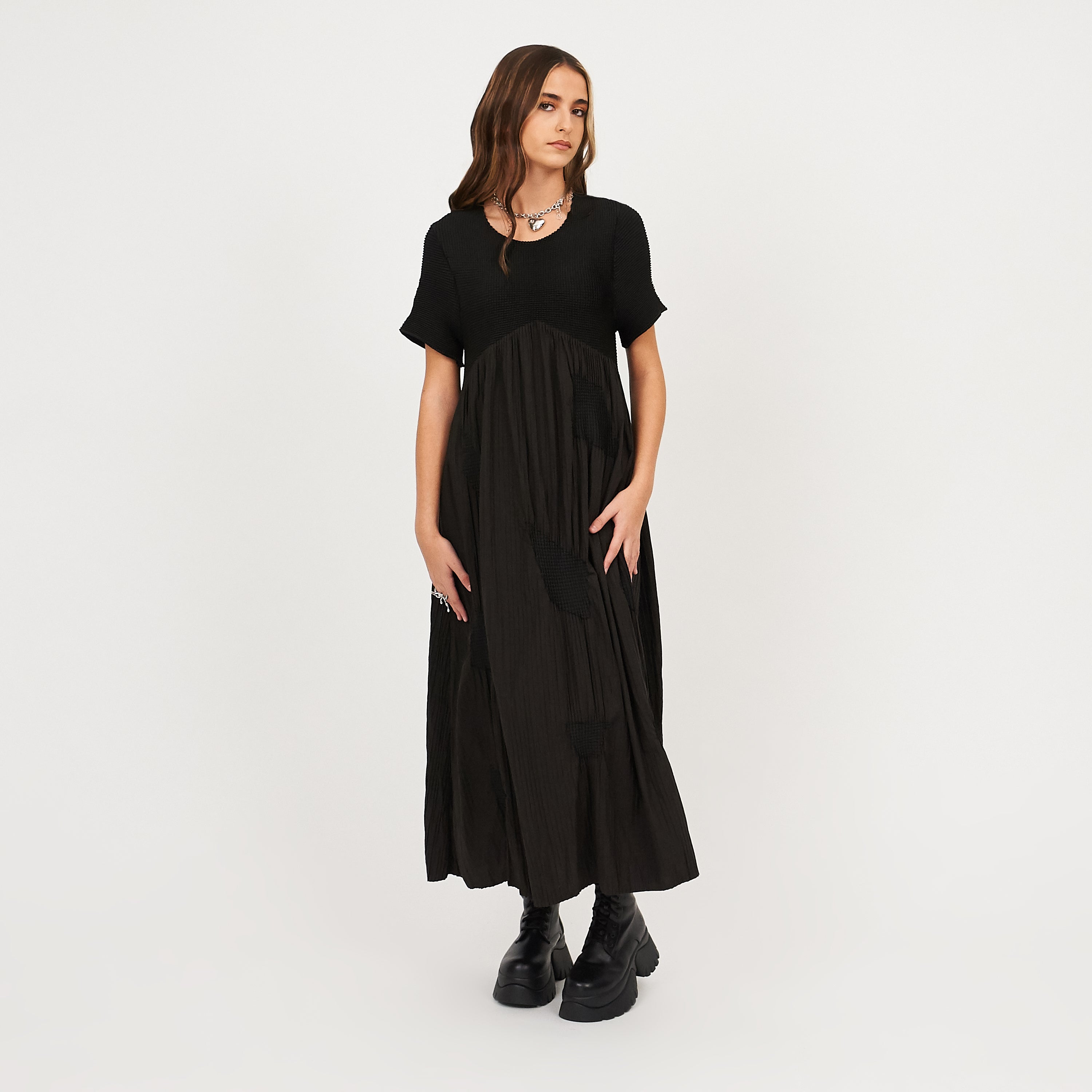 KOI_Bespoke Sonder Black Short Sleeved Maxi Dress_