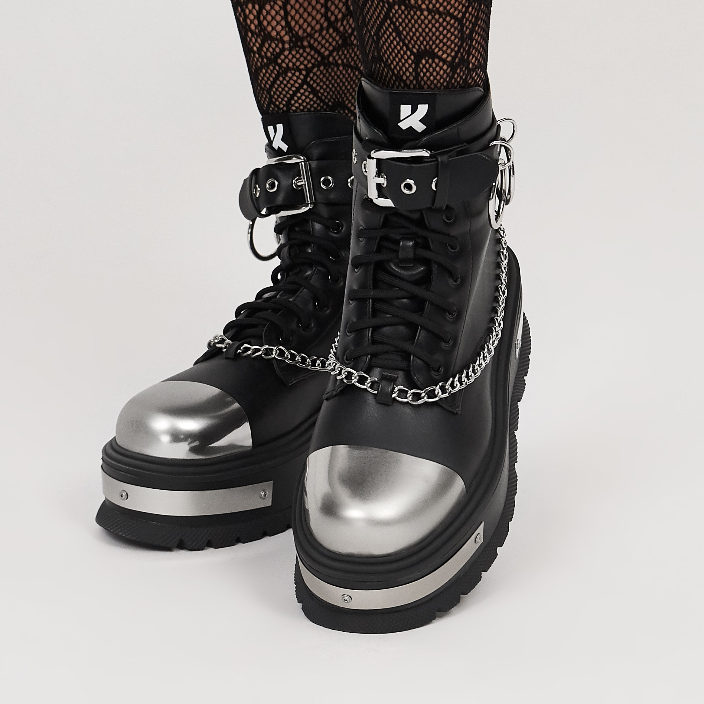 KOI_Borin_Hardware_Platform_Boots_MOD3