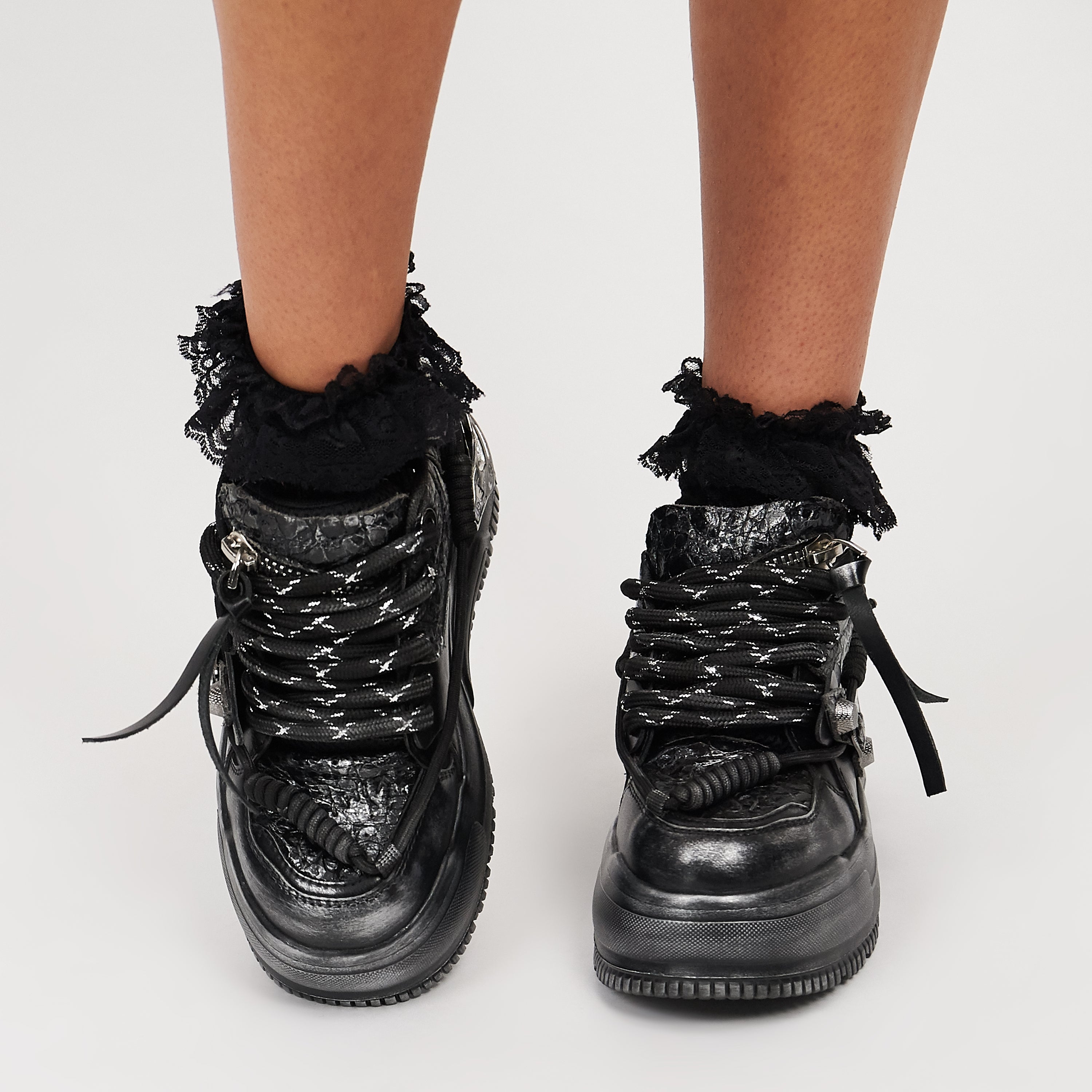 KOI_Metamorphosis_Distressed_Platform_Trainers_MOD5