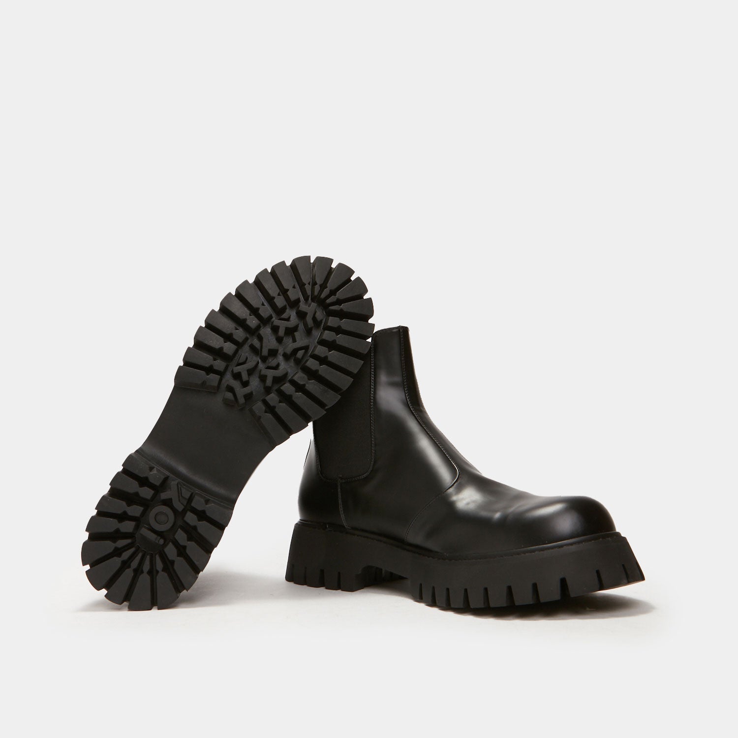 New Horizon Men's Chelsea Boots - Ankle Boots - KOI Footwear - Black - Sole Detail